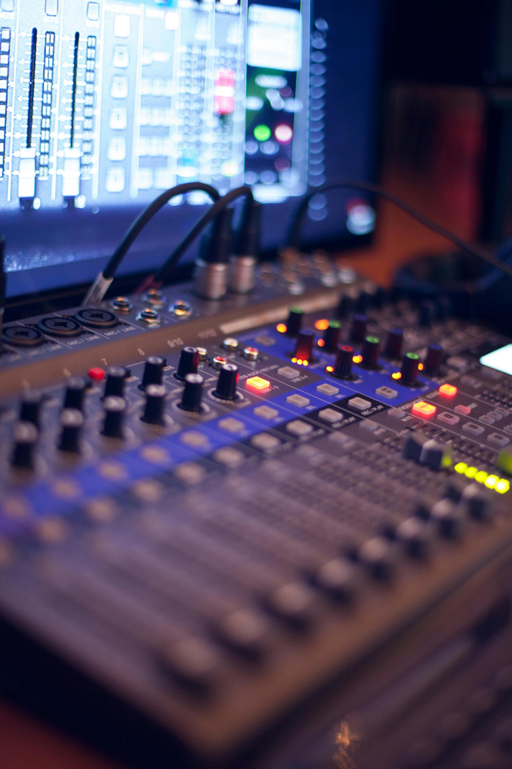 Photo by Benjamin Lehman: https://www.pexels.com/photo/turned-on-audio-mixing-console-1436141/