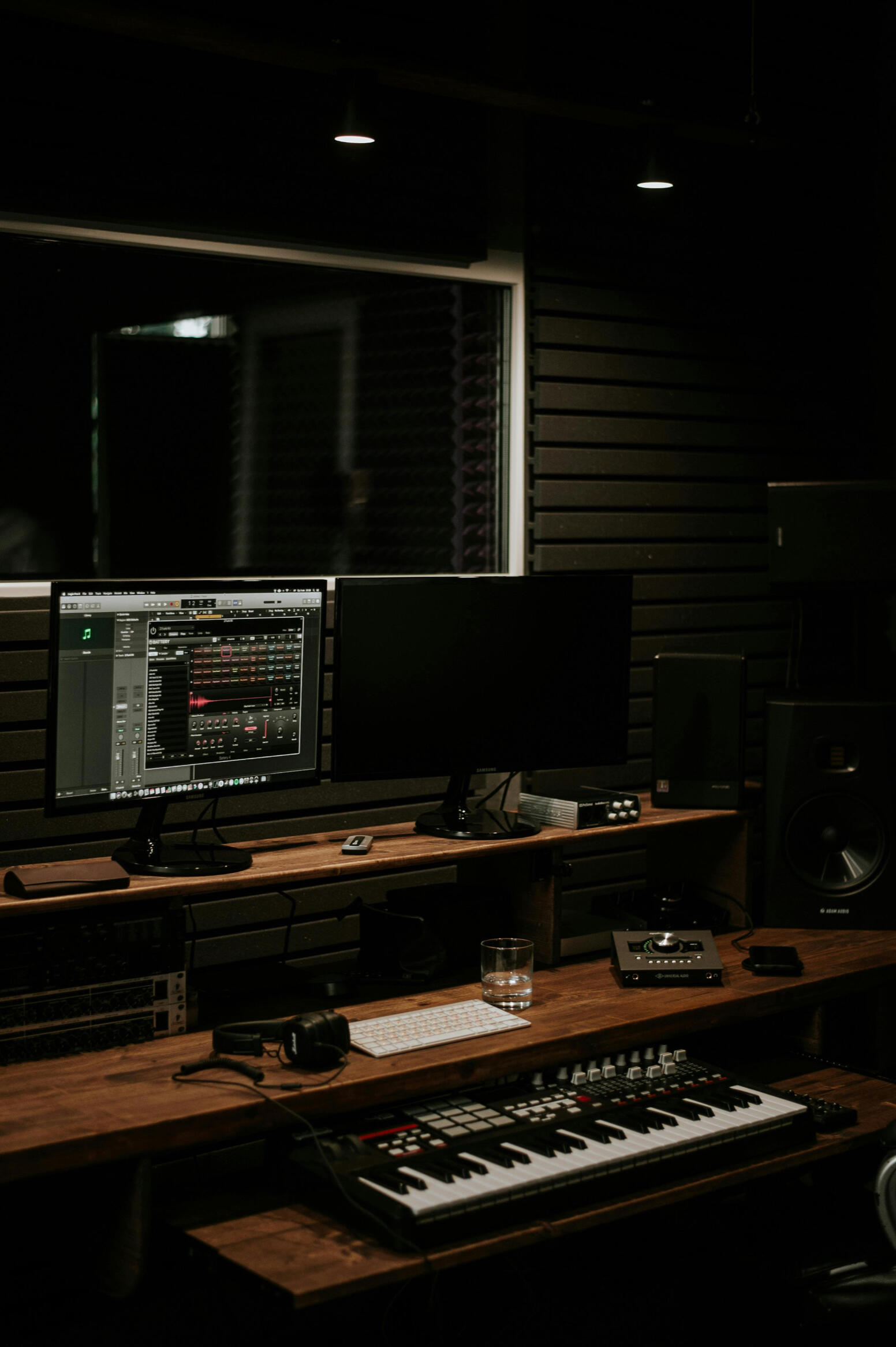 Photo by John Taran: https://www.pexels.com/photo/piano-and-computer-in-music-studio-10933686/